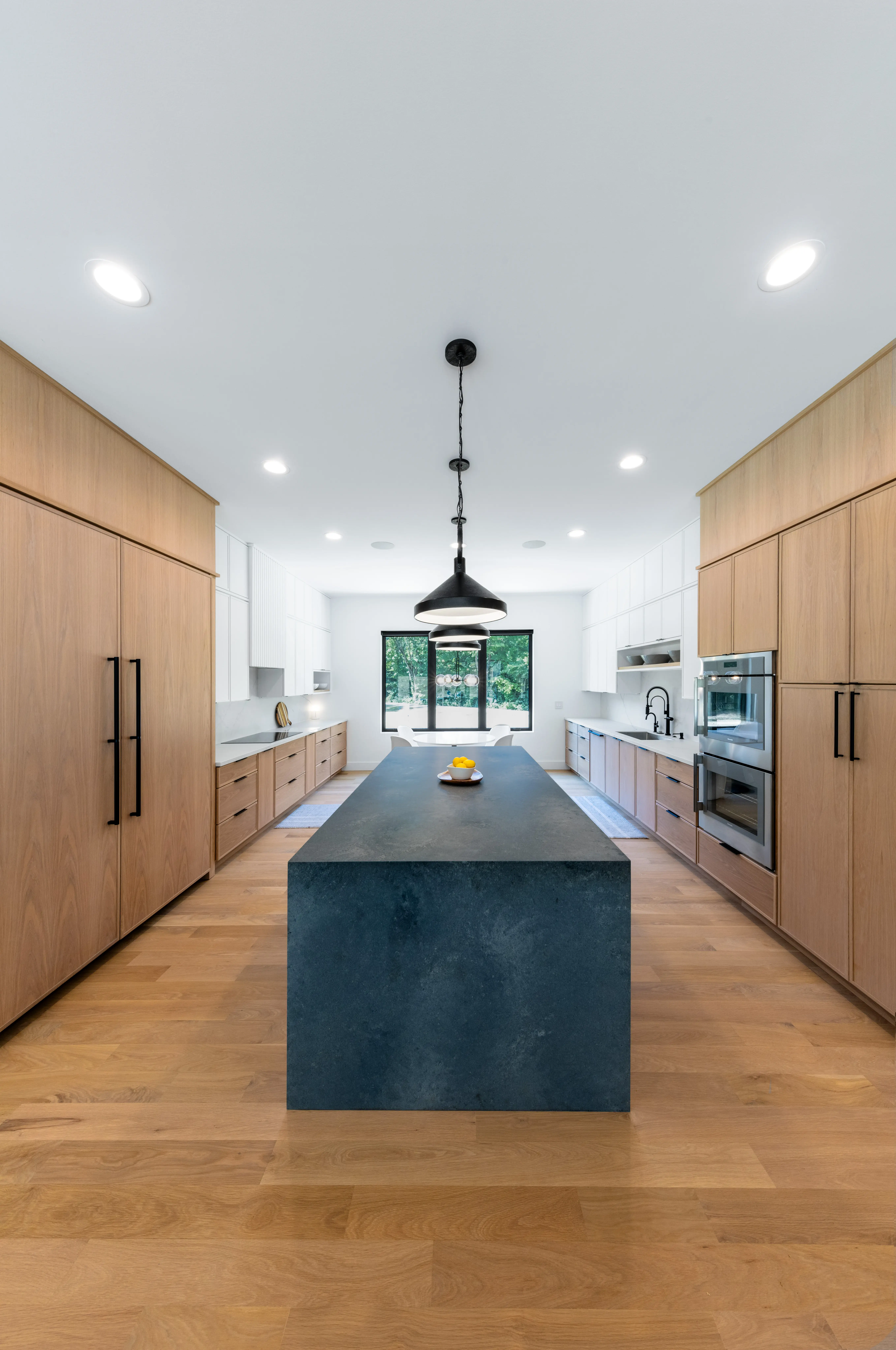shp25032_Mellot_Kitchen_12411-HDR-Edit